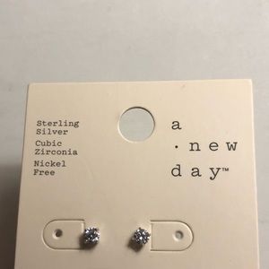 small sterling silver stud earrings